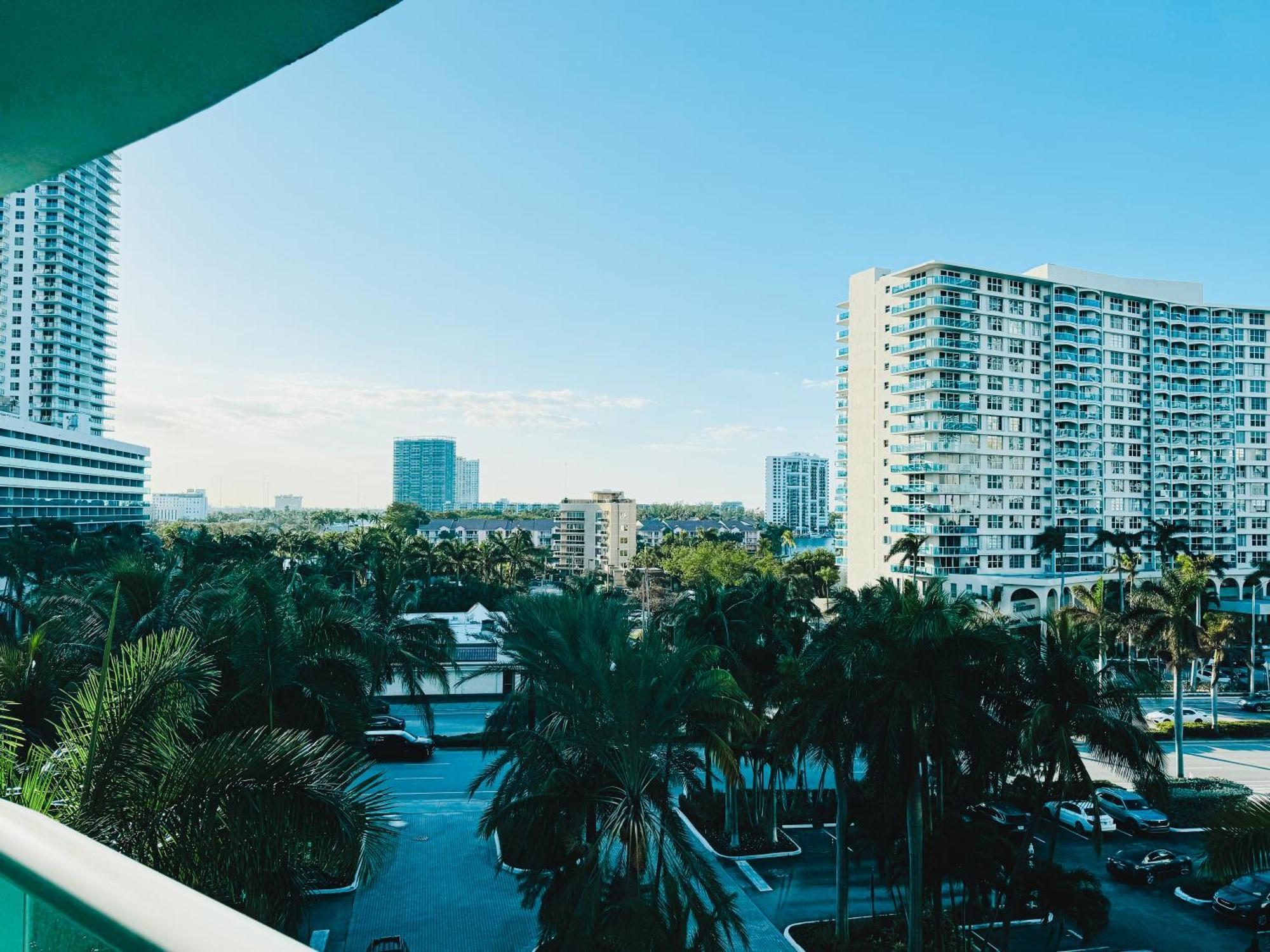 The Tides Condo On Hollywood Zewnętrze zdjęcie