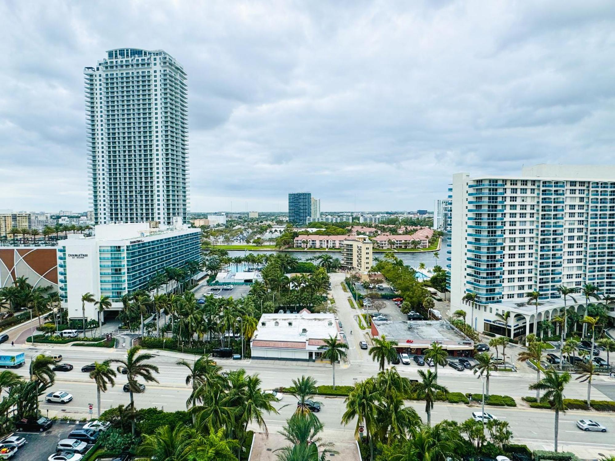 The Tides Condo On Hollywood Zewnętrze zdjęcie